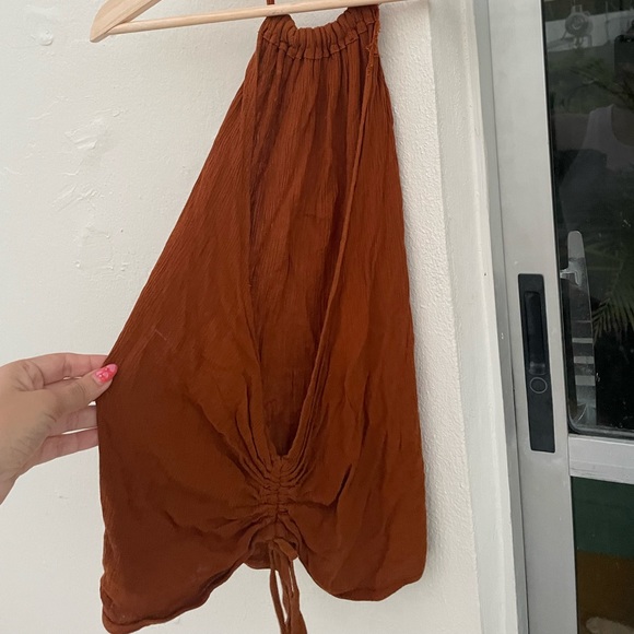 Halter top - Picture 2 of 3